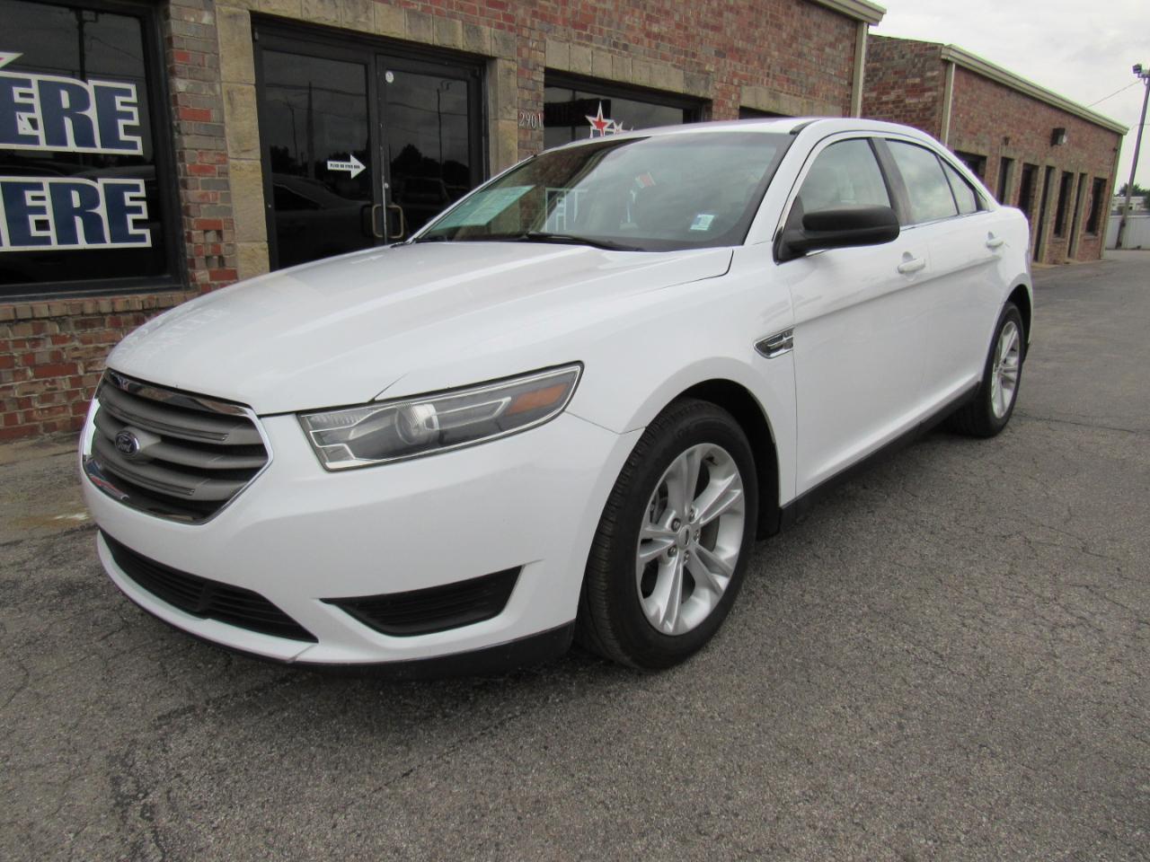 Ford Taurus SE FWD 2017