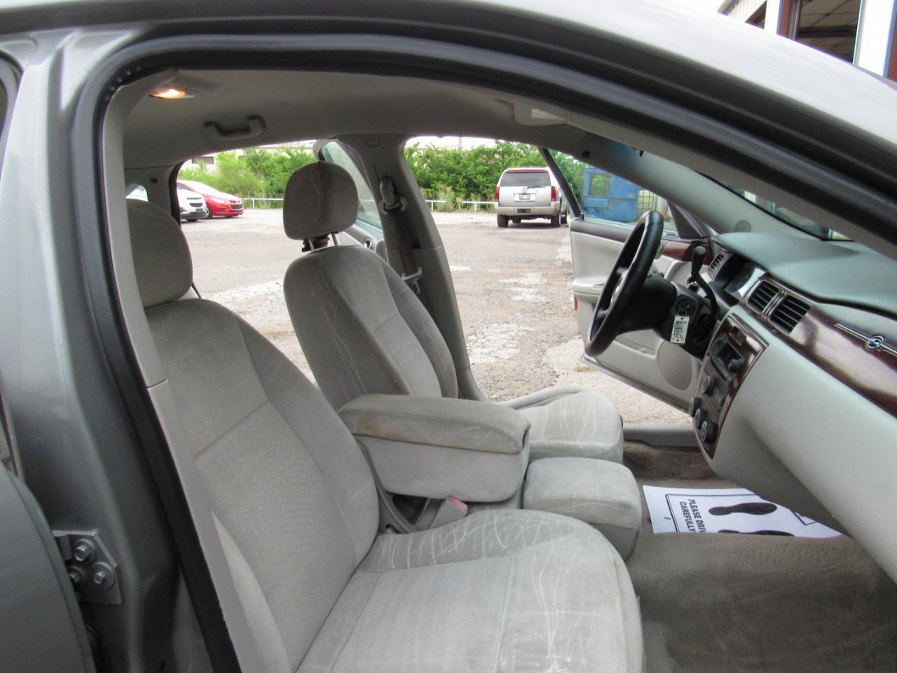 Chevrolet Impala LS 2008