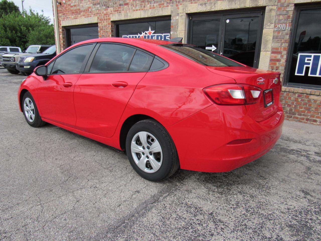 Chevrolet Cruze LS Auto 2018