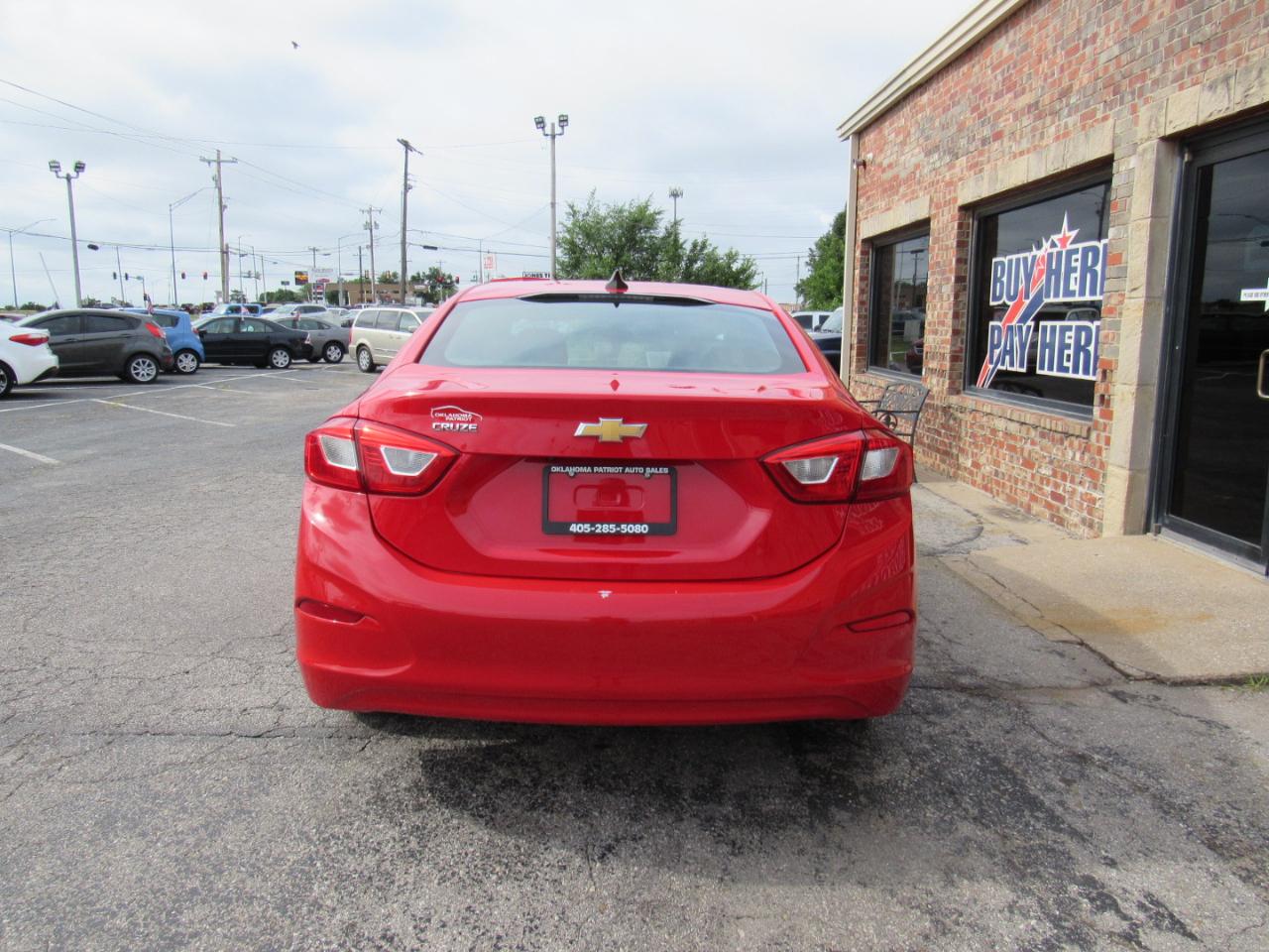 Chevrolet Cruze LS Auto 2018