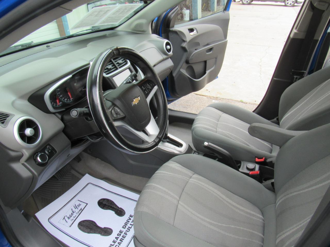 Chevrolet Sonic LT Auto Sedan 2017