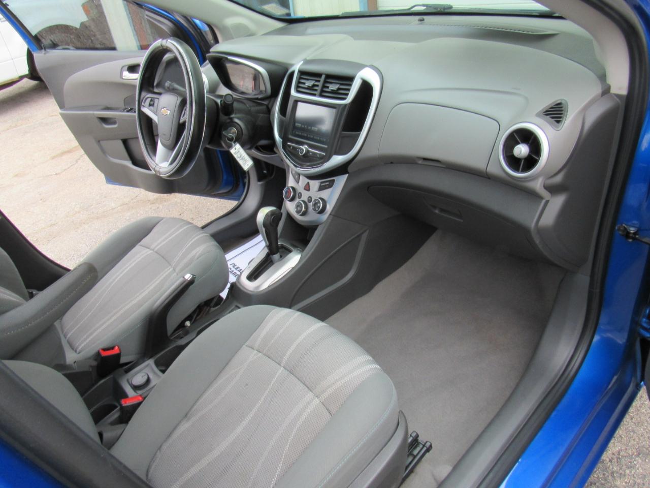 Chevrolet Sonic LT Auto Sedan 2017