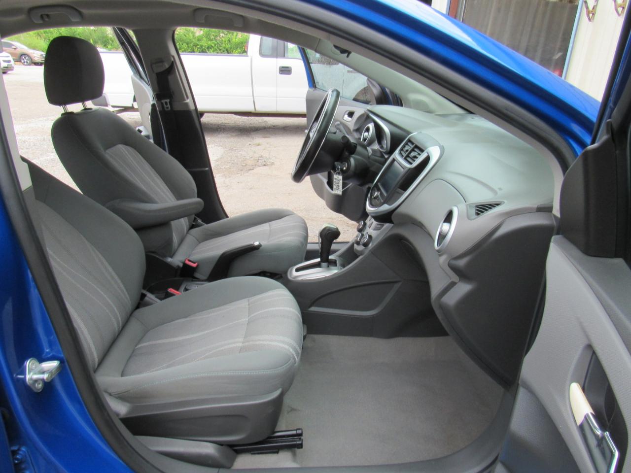 Chevrolet Sonic LT Auto Sedan 2017