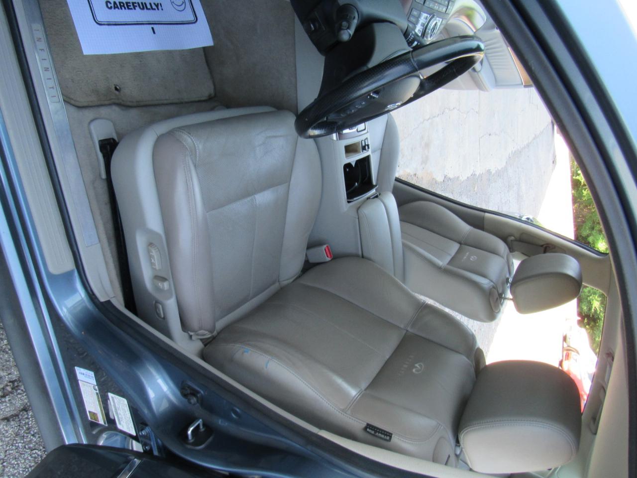 Infiniti M 35 Sedan 2008