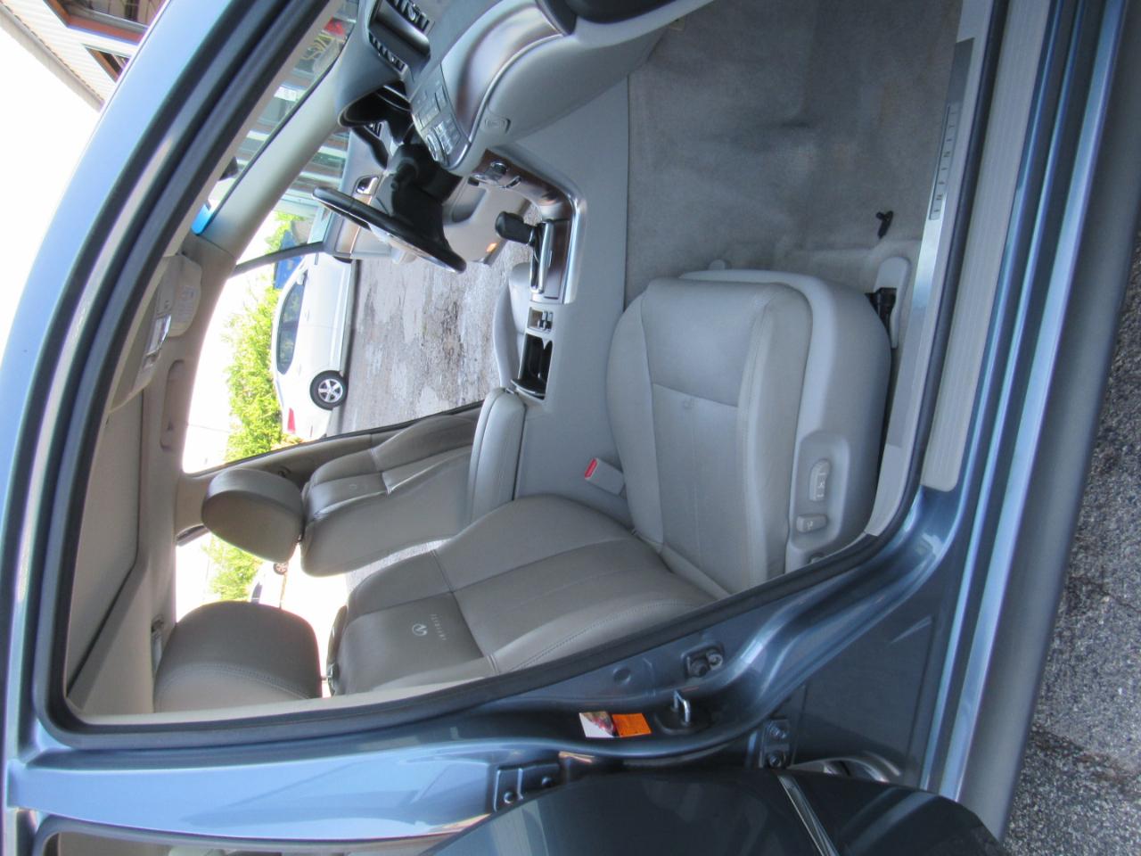 Infiniti M 35 Sedan 2008