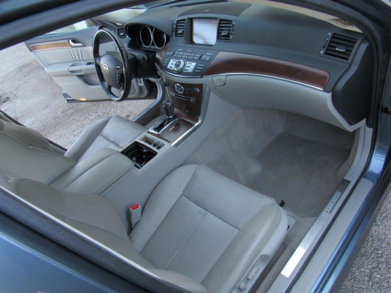 Infiniti M 35 Sedan 2008