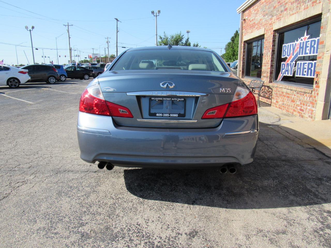 Infiniti M 35 Sedan 2008