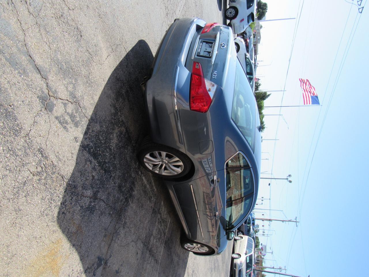 Infiniti M 35 Sedan 2008