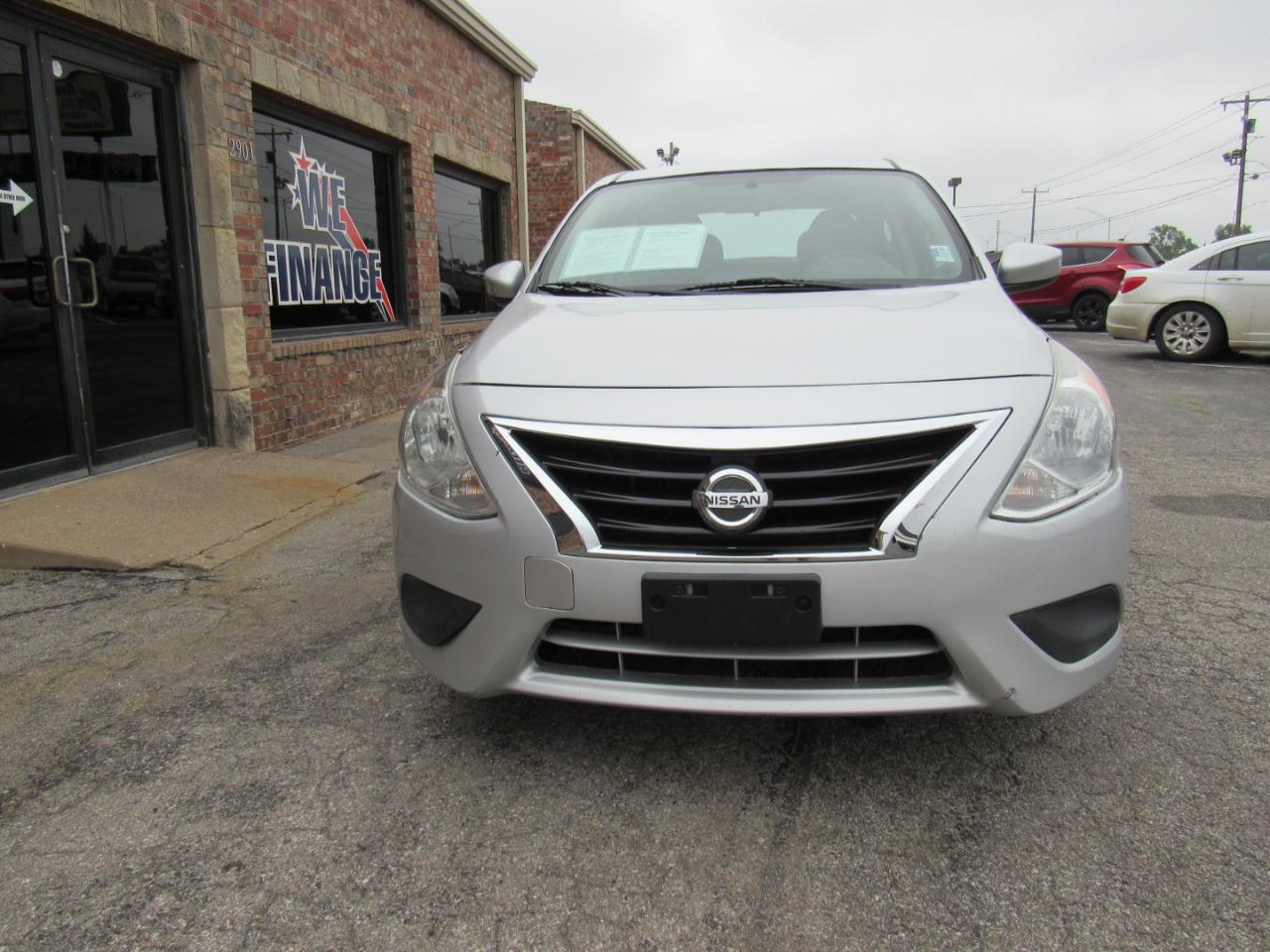 Nissan Versa 1.6 SV Sedan 2018