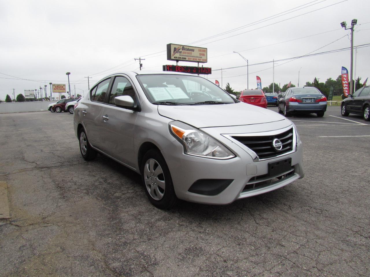 Nissan Versa 1.6 SV Sedan 2018