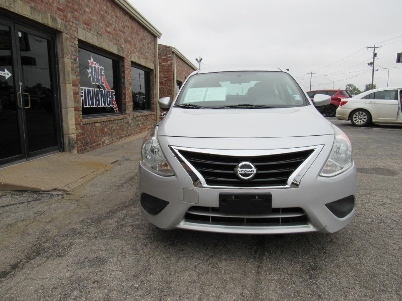 Nissan Versa 1.6 SV Sedan 2018