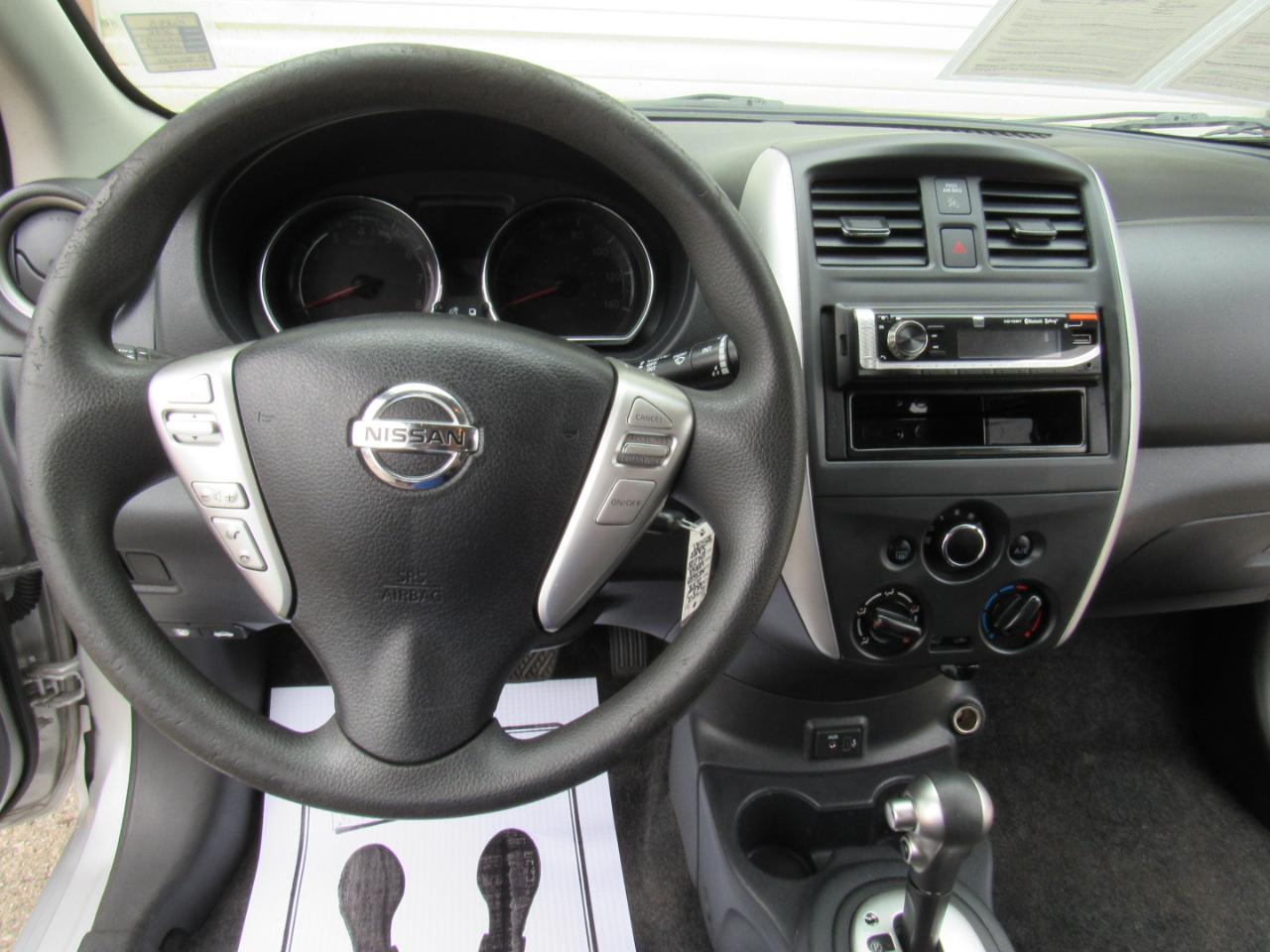 Nissan Versa 1.6 SV Sedan 2018