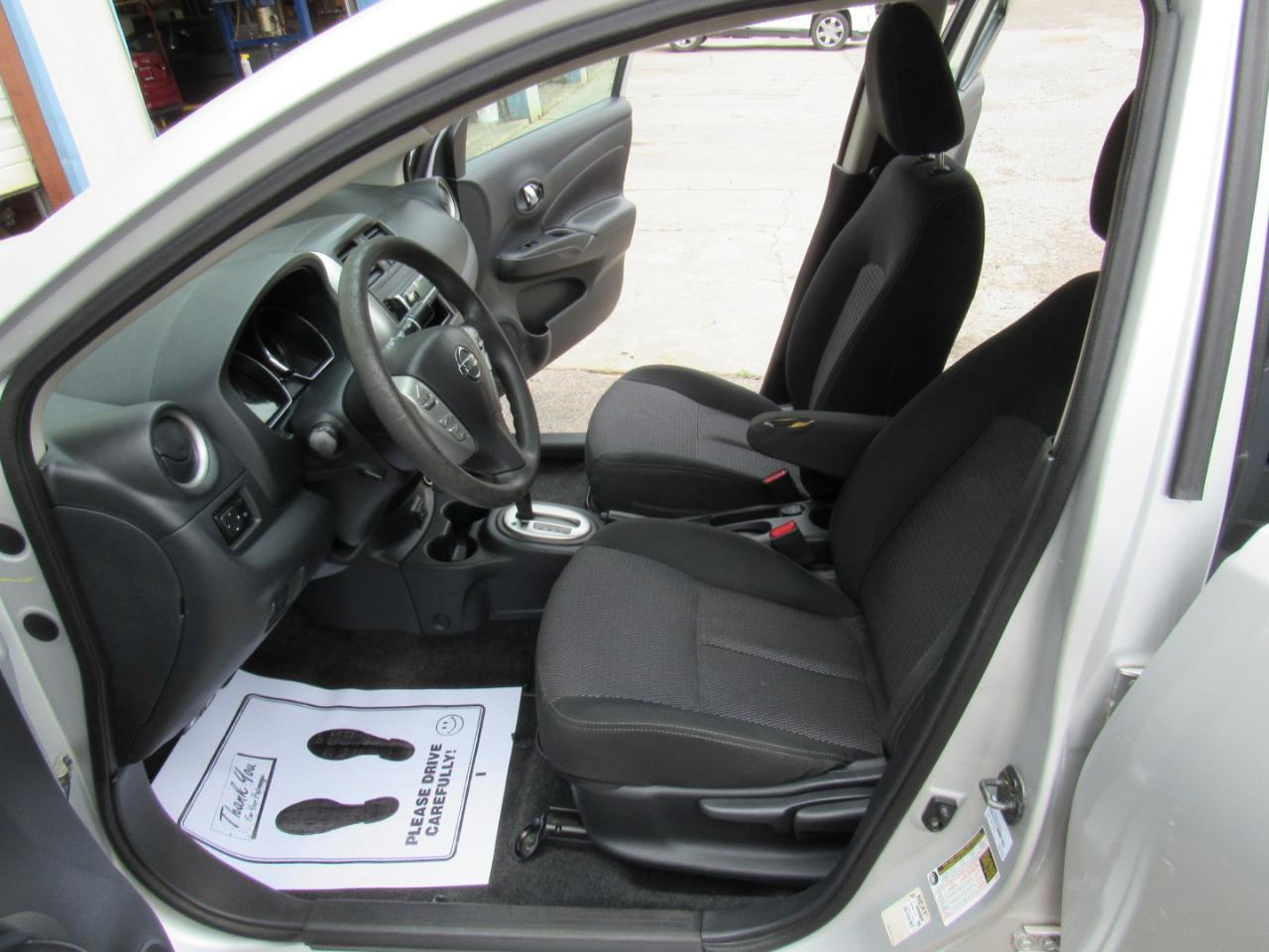 Nissan Versa 1.6 SV Sedan 2018
