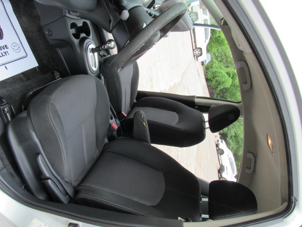 Nissan Versa 1.6 SV Sedan 2018