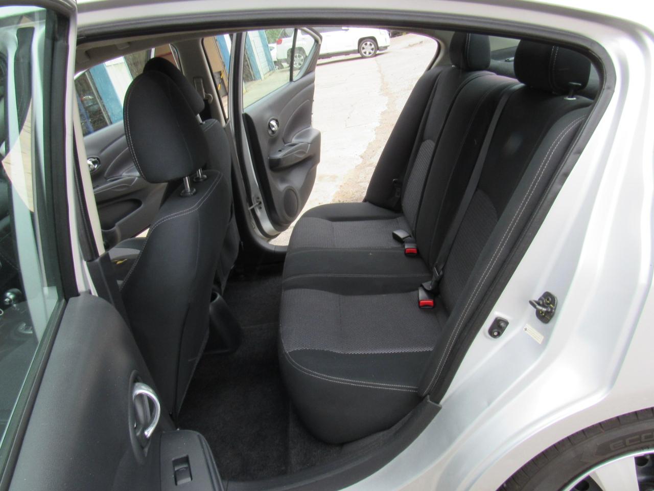 Nissan Versa 1.6 SV Sedan 2018
