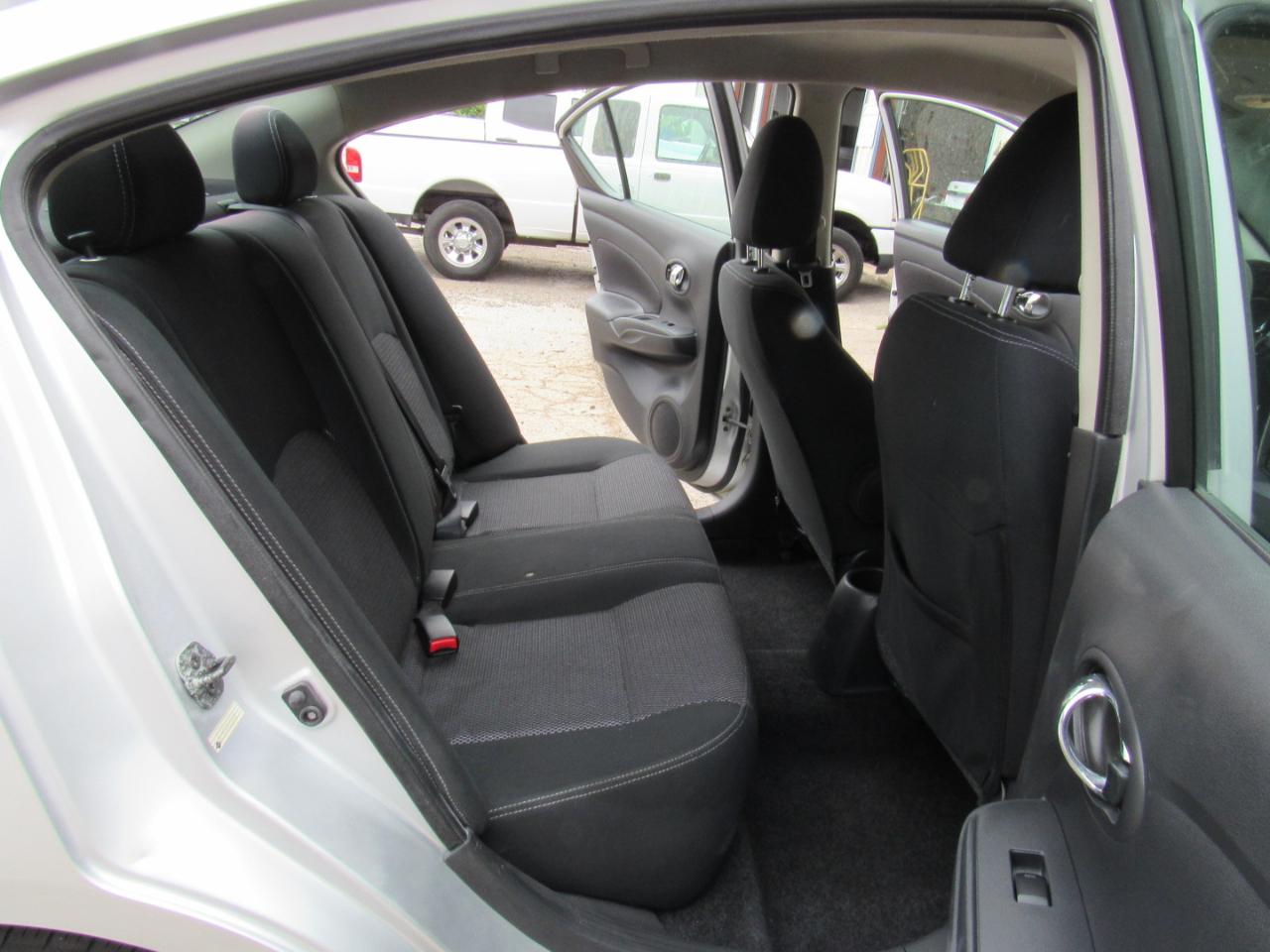 Nissan Versa 1.6 SV Sedan 2018