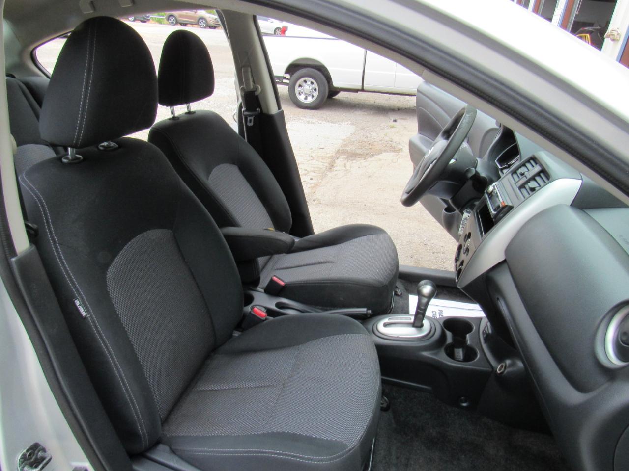 Nissan Versa 1.6 SV Sedan 2018