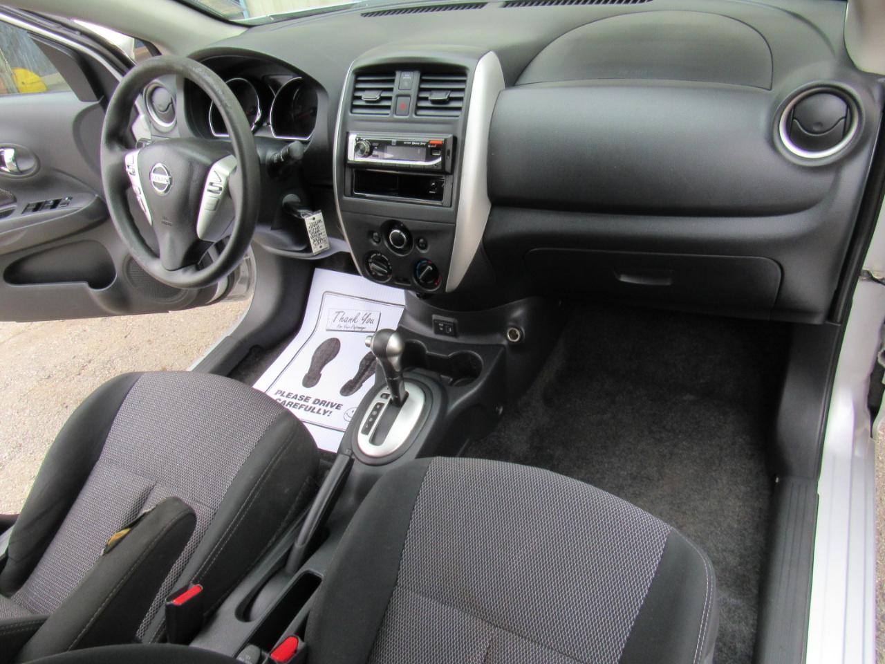Nissan Versa 1.6 SV Sedan 2018