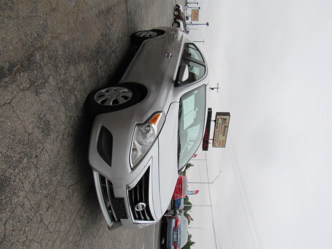Nissan Versa 1.6 SV Sedan 2018