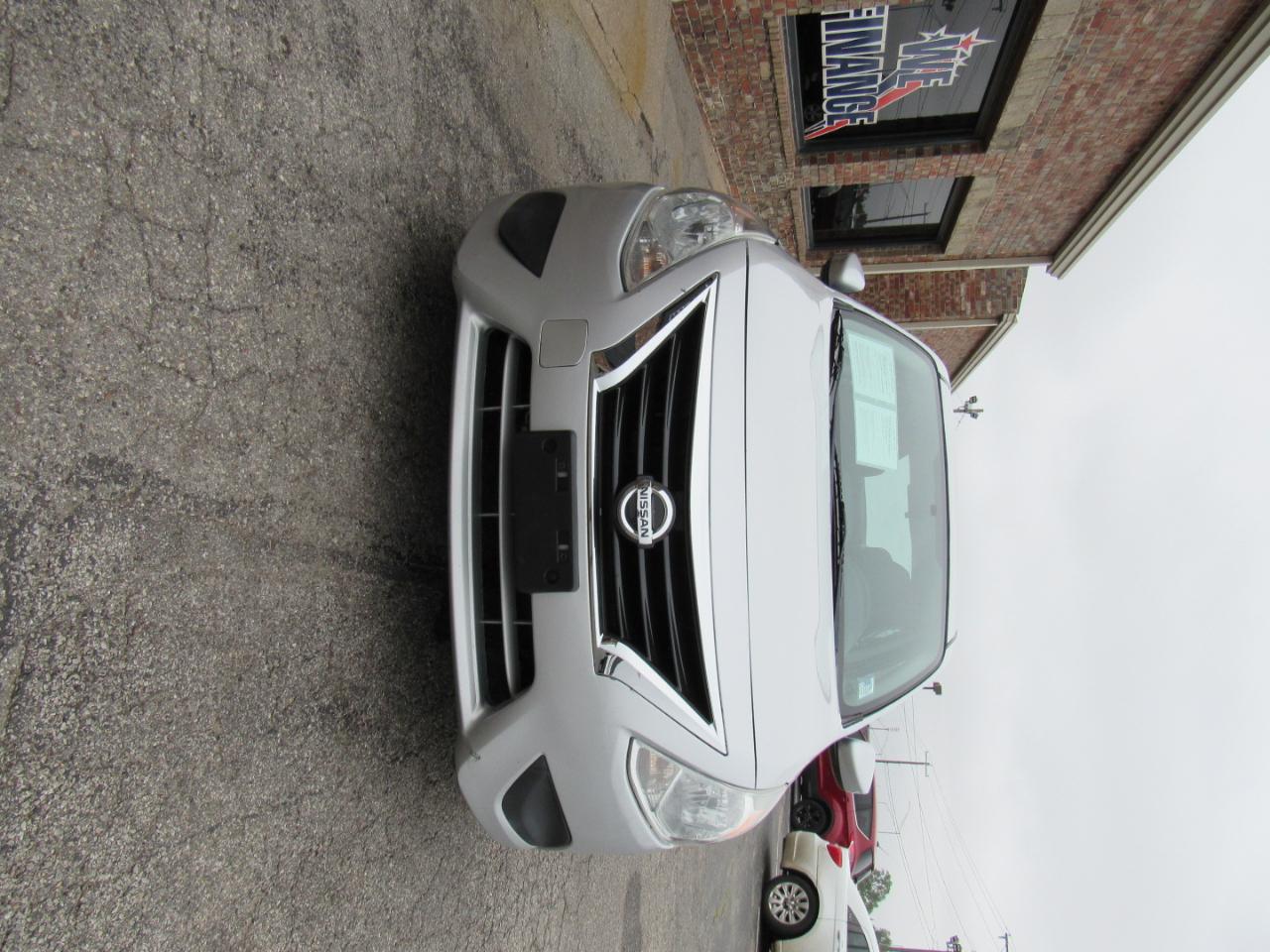 Nissan Versa 1.6 SV Sedan 2018