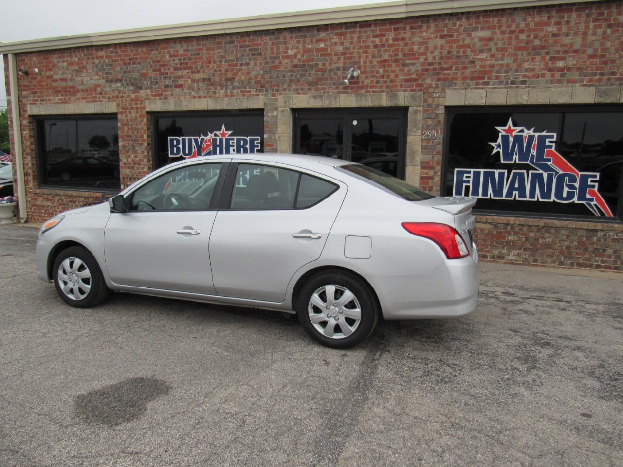 Nissan Versa 1.6 SV Sedan 2018