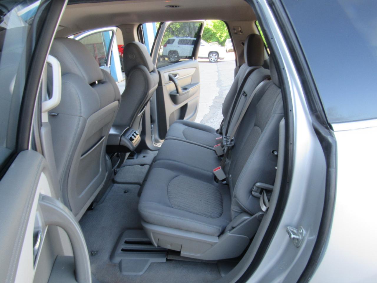 Chevrolet Traverse 1LT FWD 2014