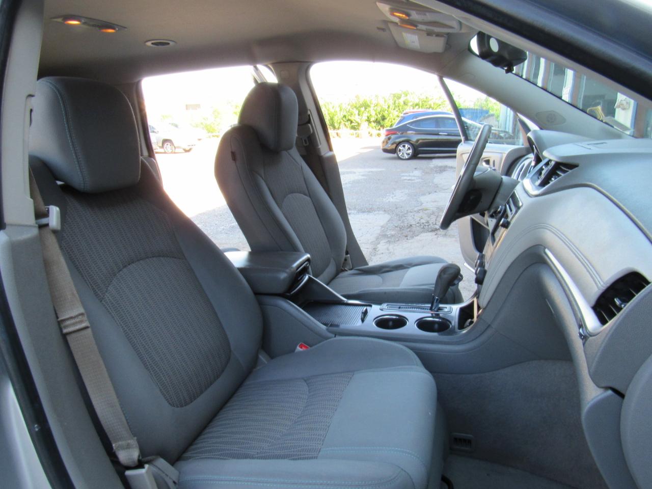 Chevrolet Traverse 1LT FWD 2014