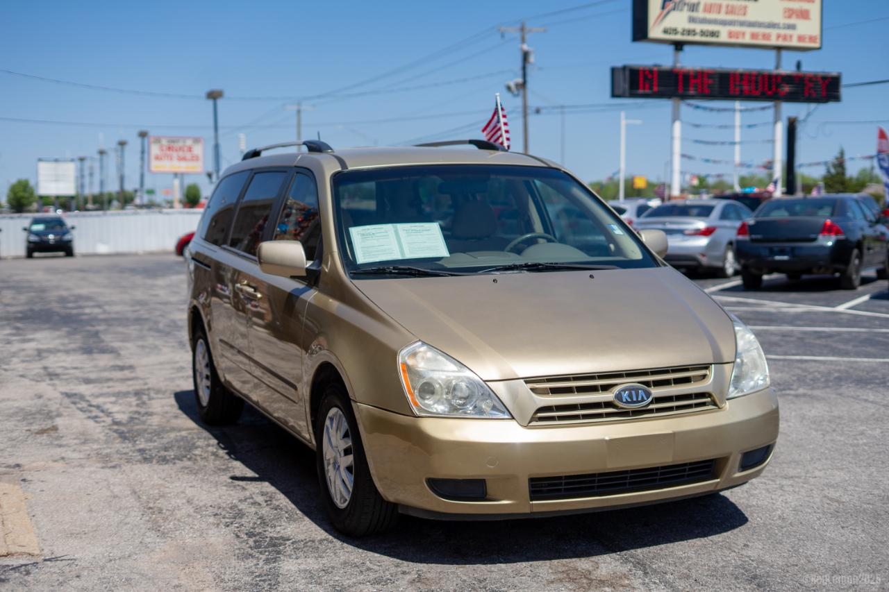 Kia Sedona LX LWB 2010
