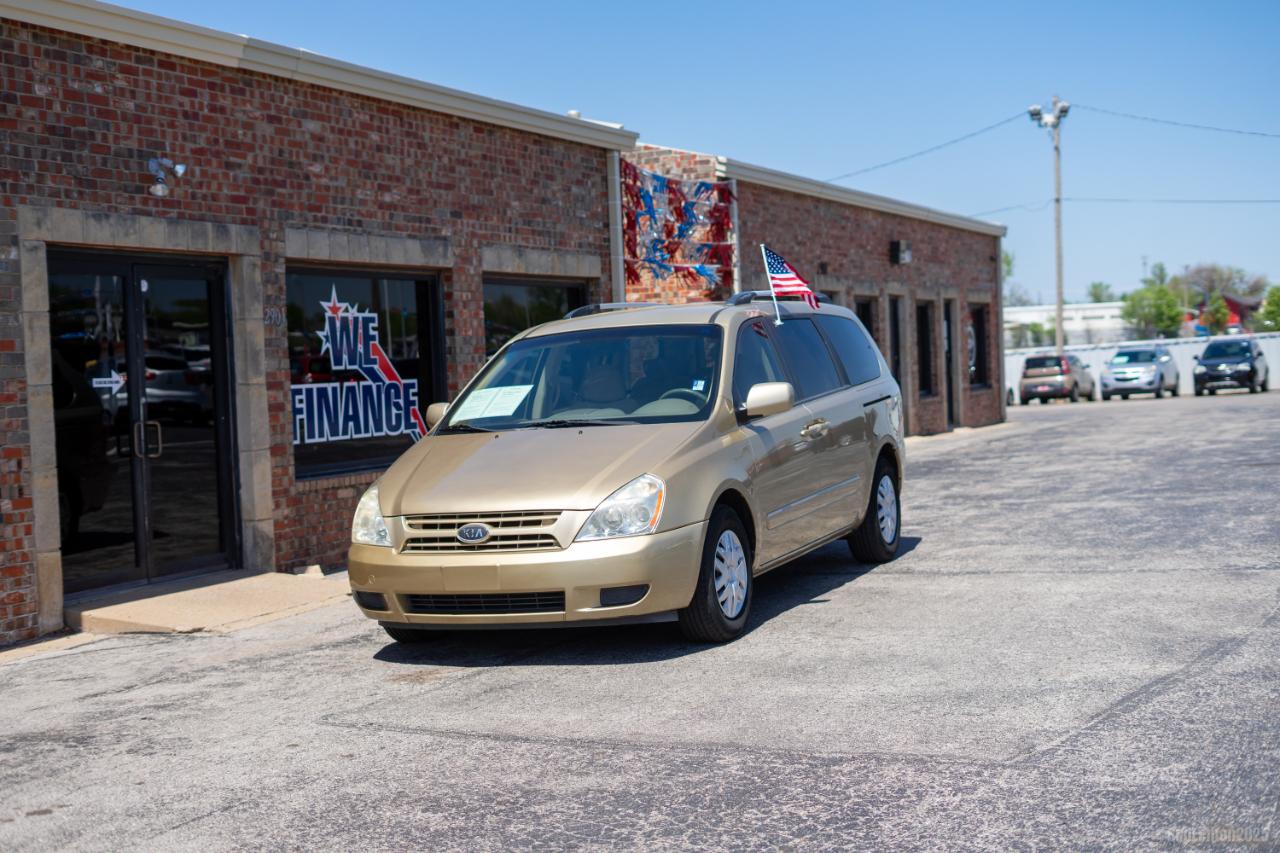 Kia Sedona LX LWB 2010