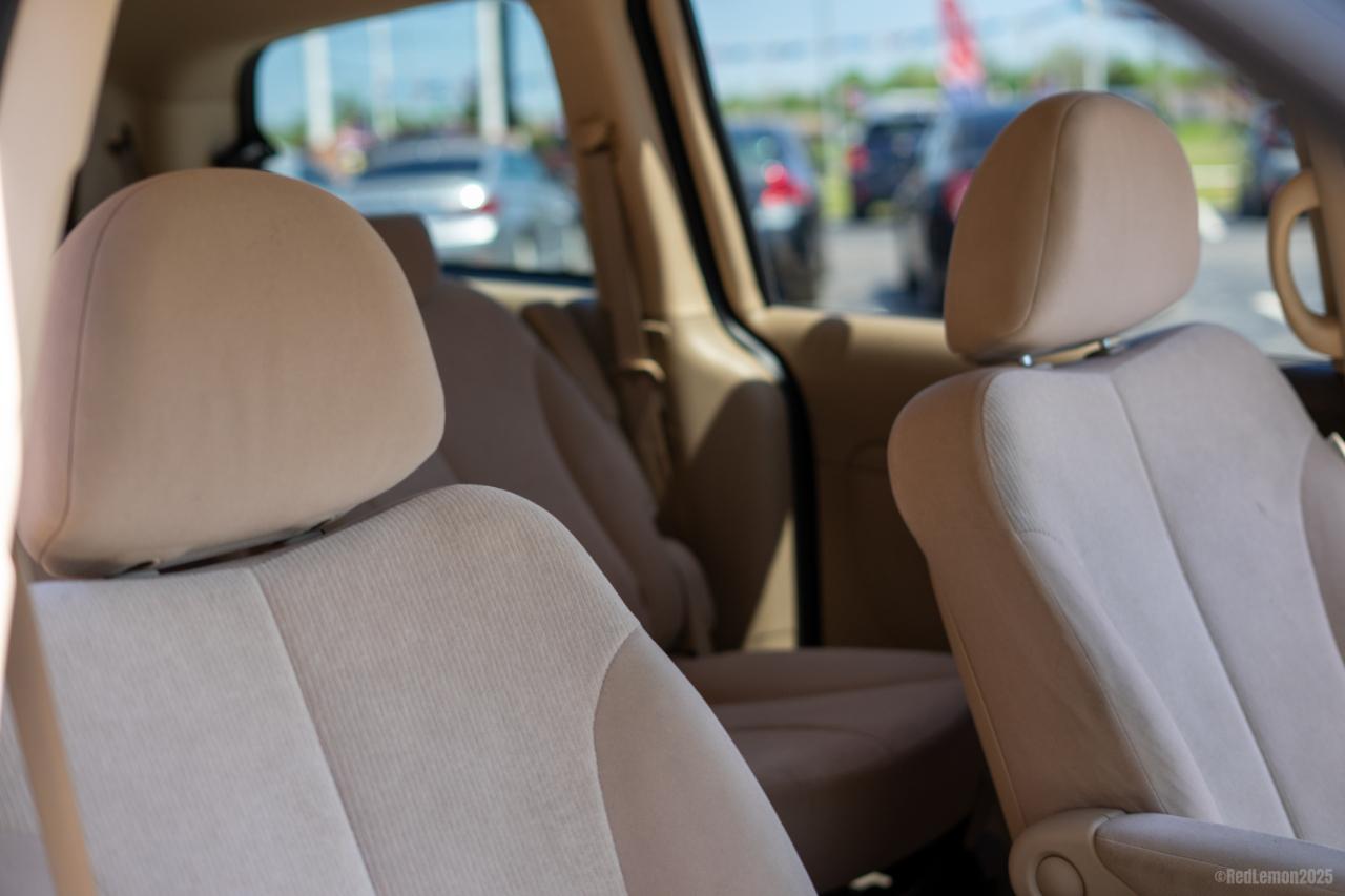 Kia Sedona LX LWB 2010