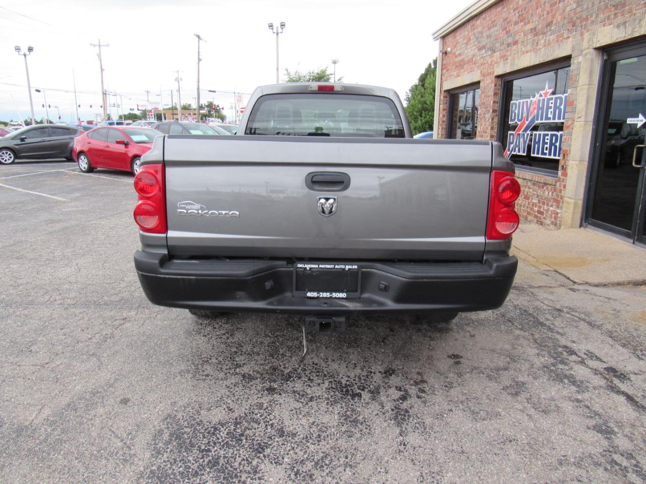 Dodge Dakota ST Club Cab 4WD 2005