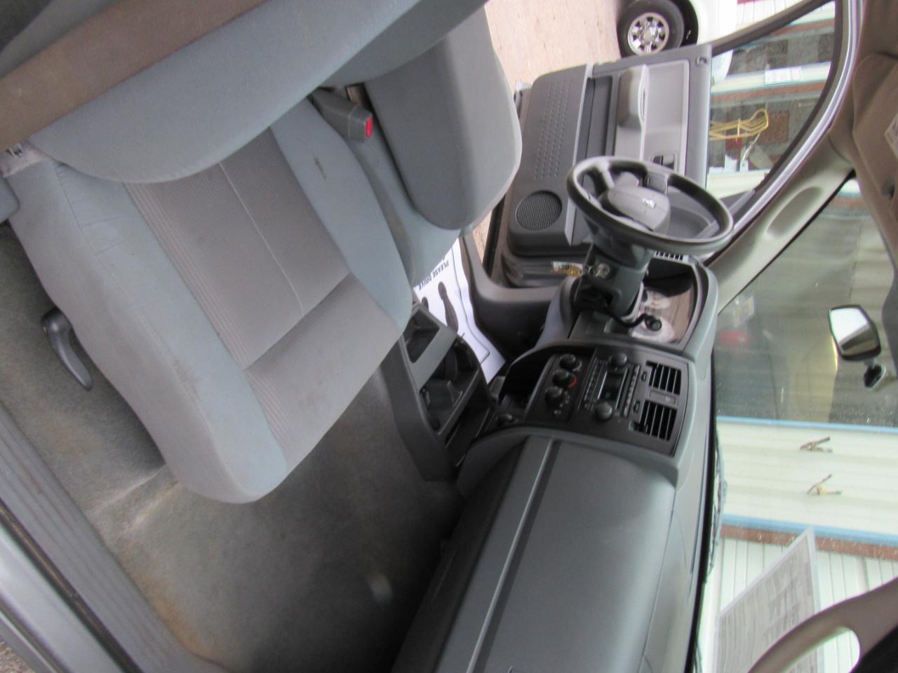 Dodge Dakota ST Club Cab 4WD 2005