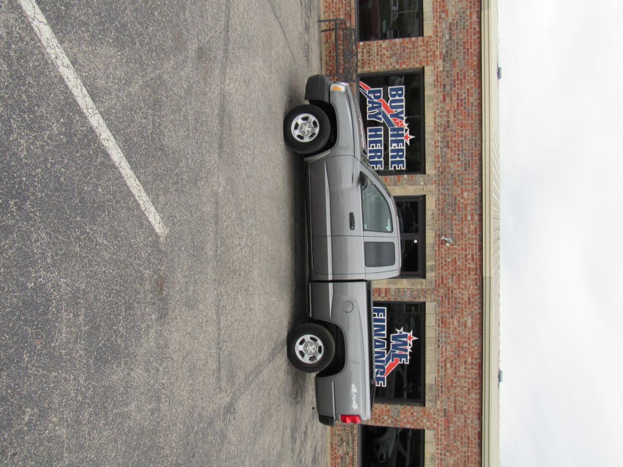 Dodge Dakota ST Club Cab 4WD 2005