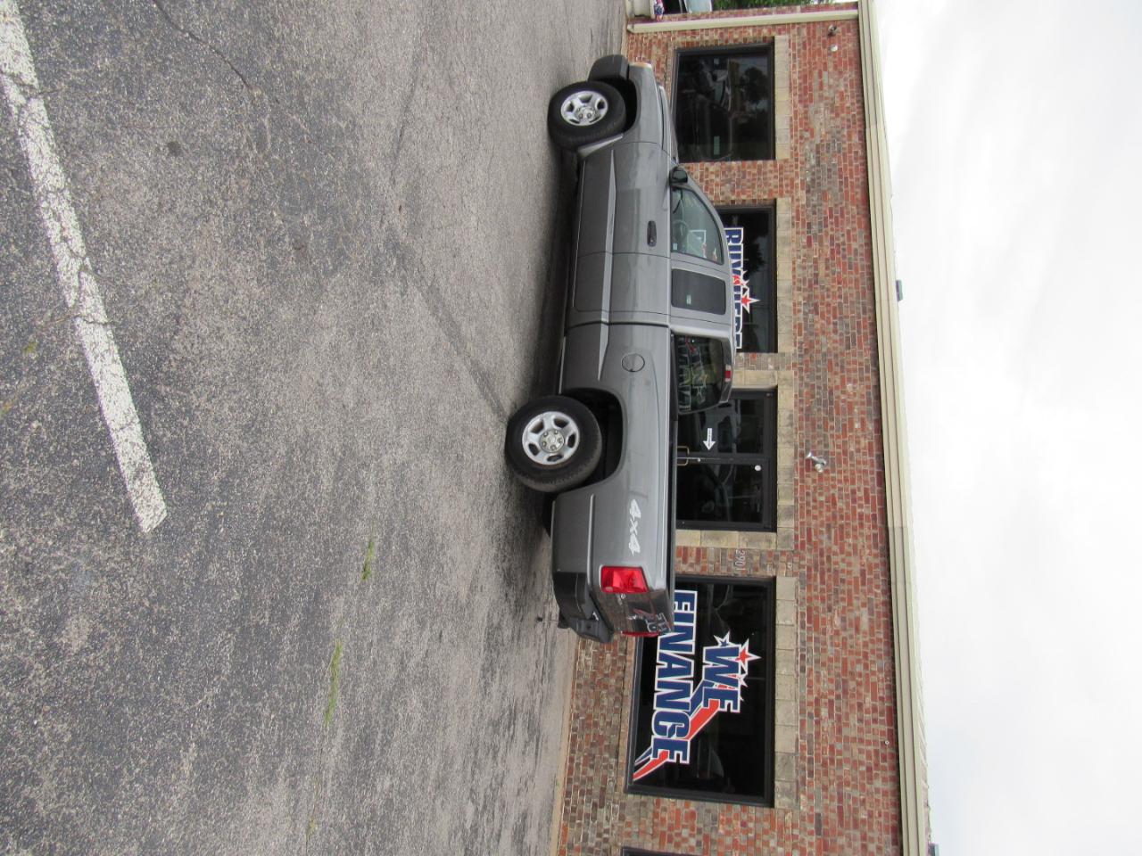 Dodge Dakota ST Club Cab 4WD 2005