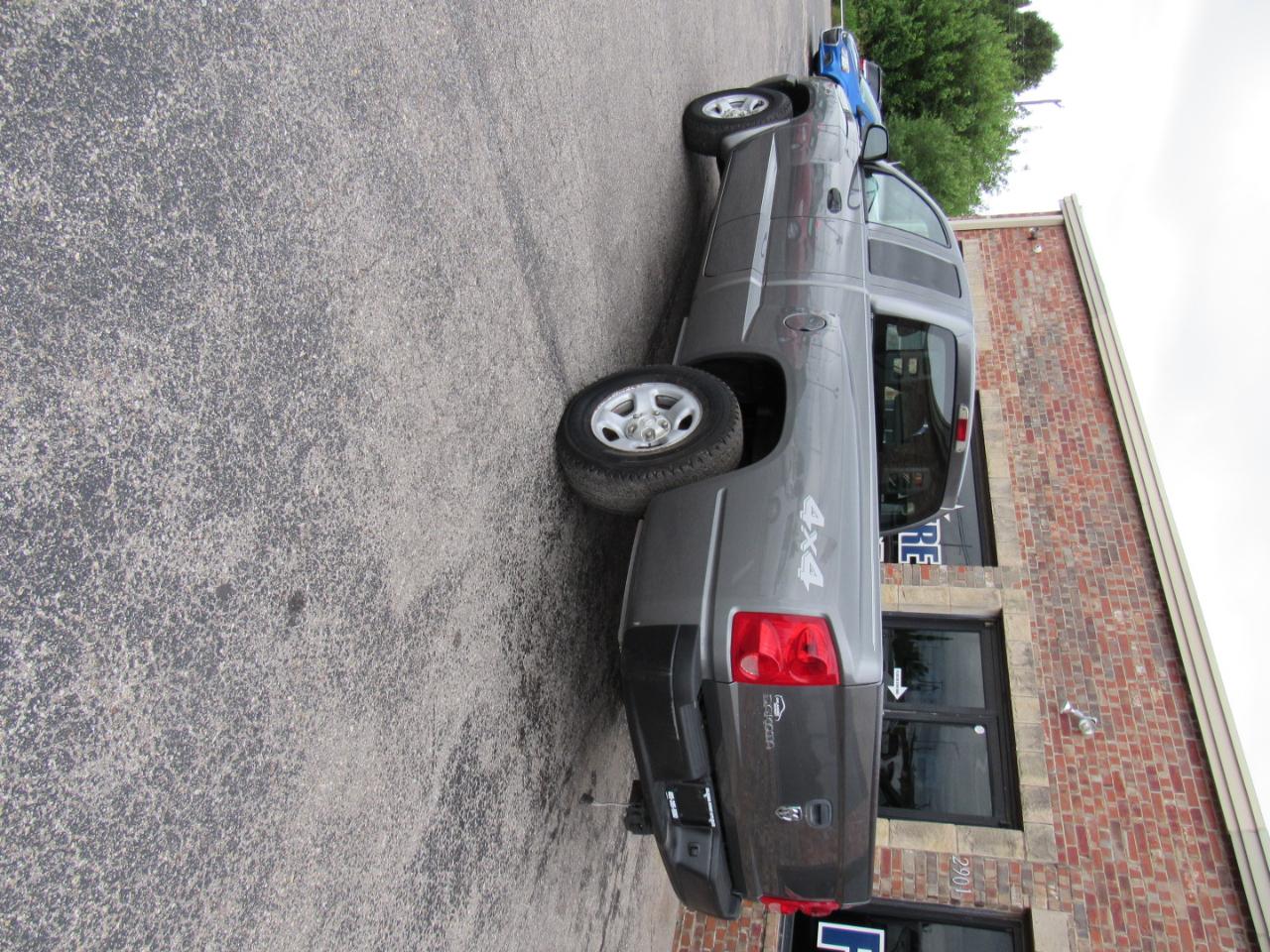 Dodge Dakota ST Club Cab 4WD 2005