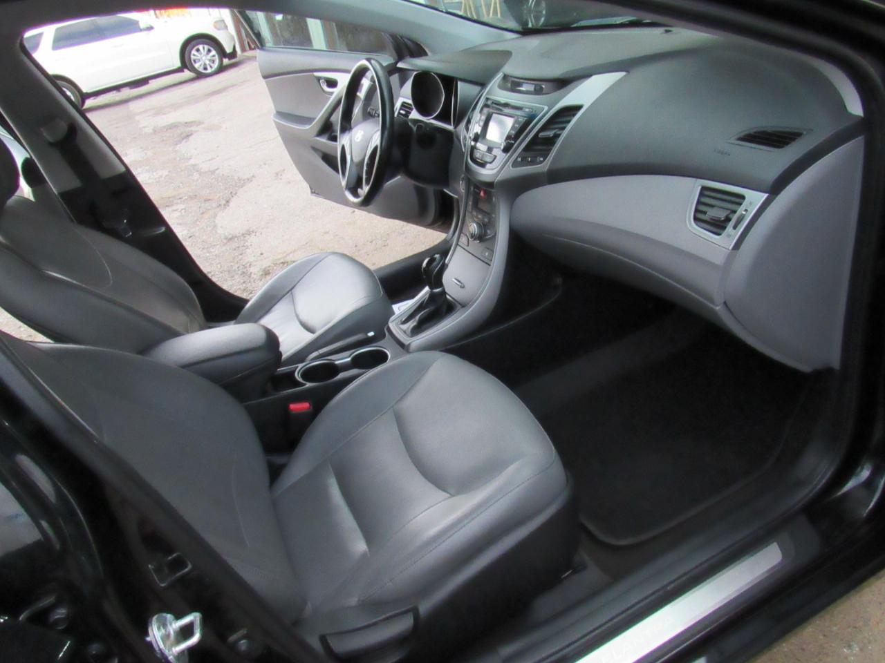 Hyundai Elantra Limited 2016
