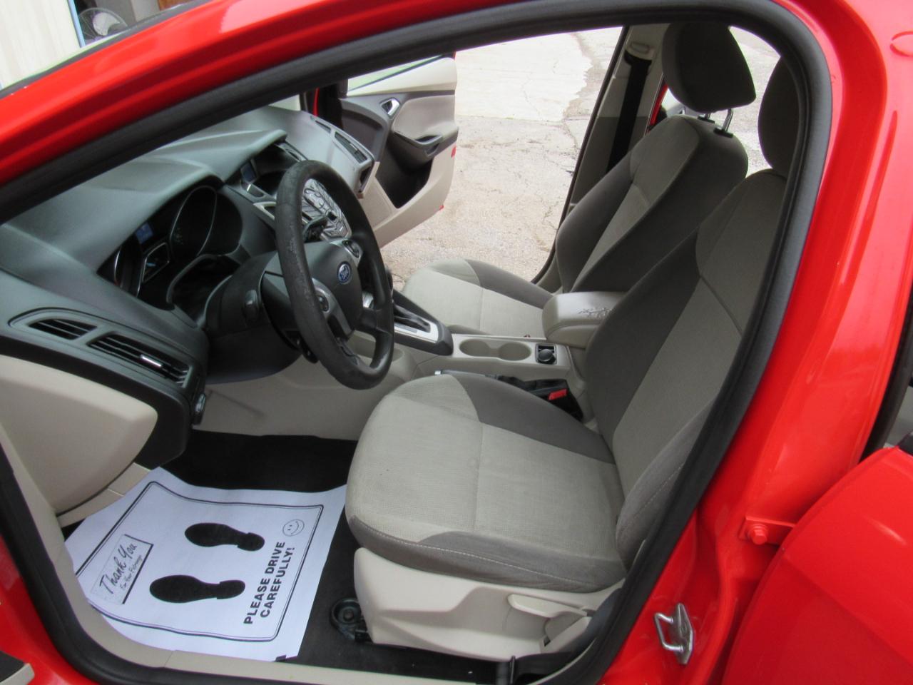 Ford Focus SE Hatch 2014