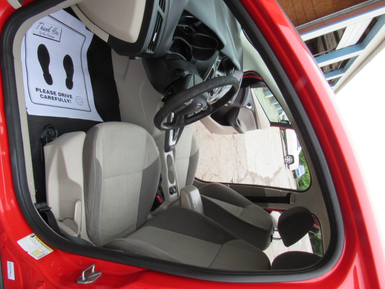 Ford Focus SE Hatch 2014