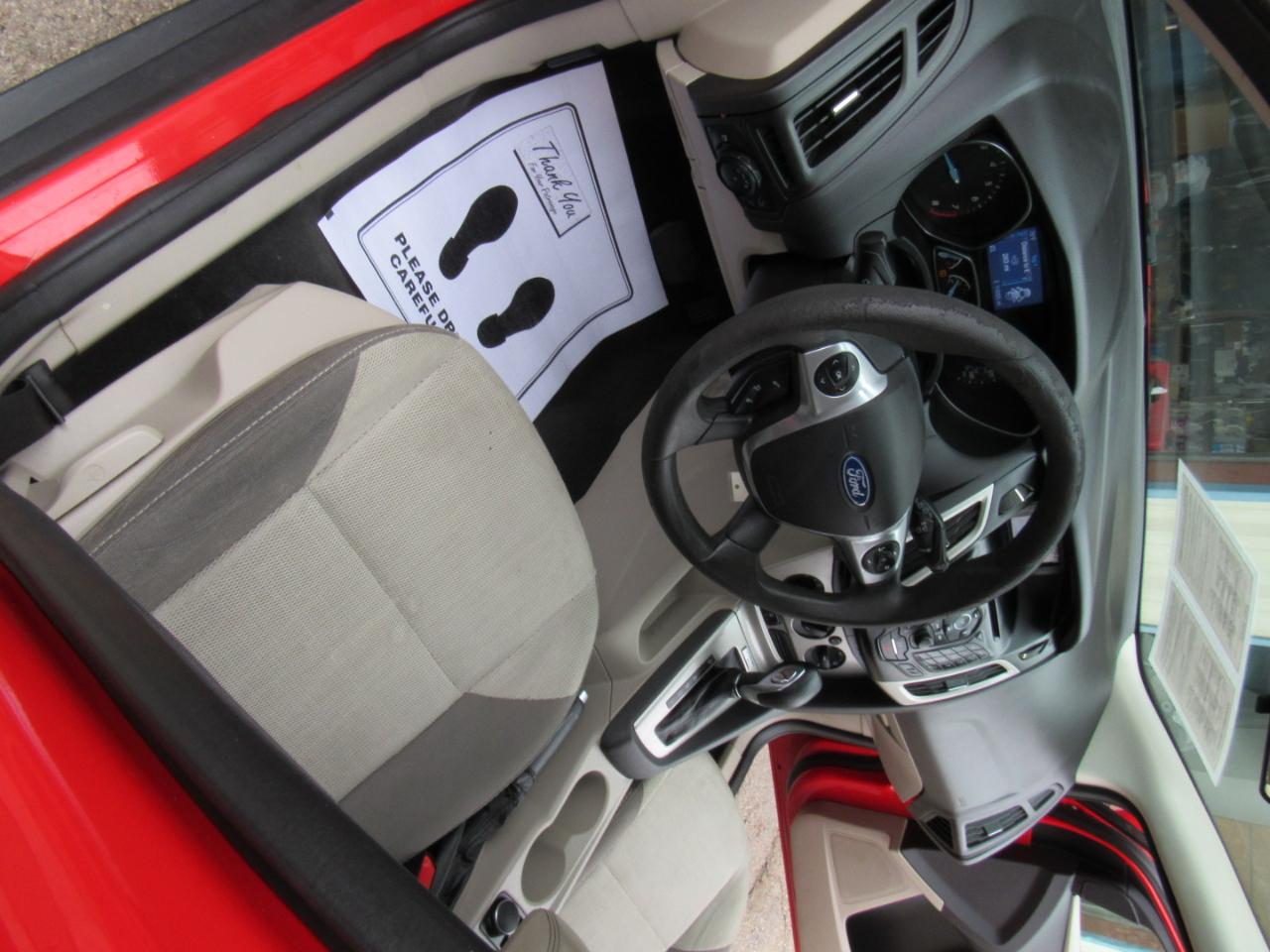 Ford Focus SE Hatch 2014
