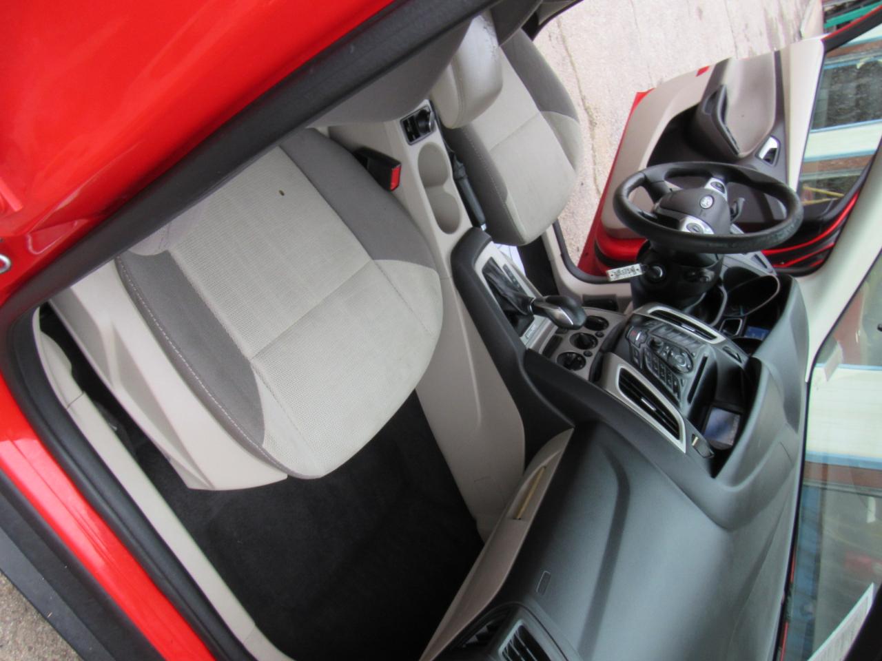 Ford Focus SE Hatch 2014