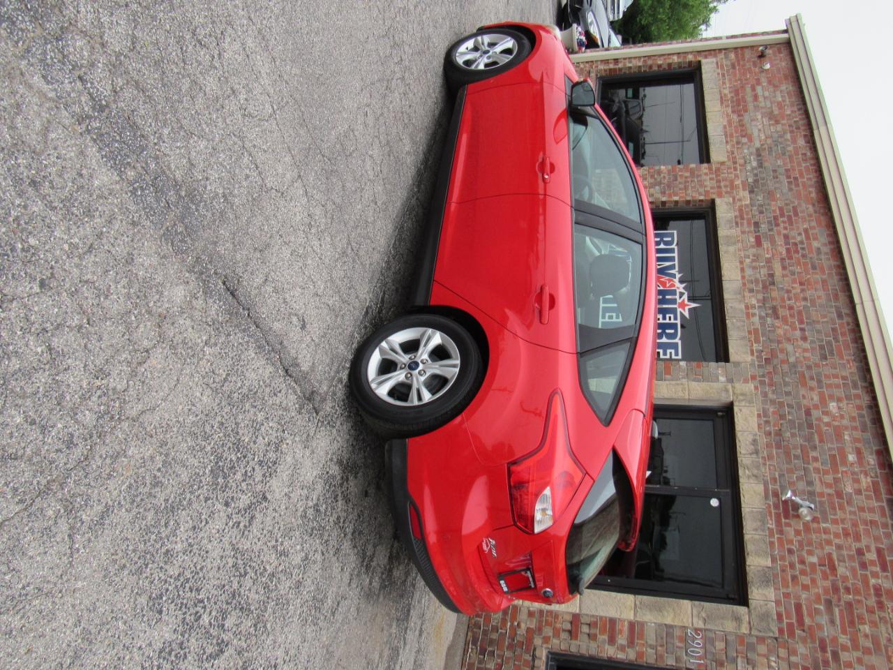 Ford Focus SE Hatch 2014