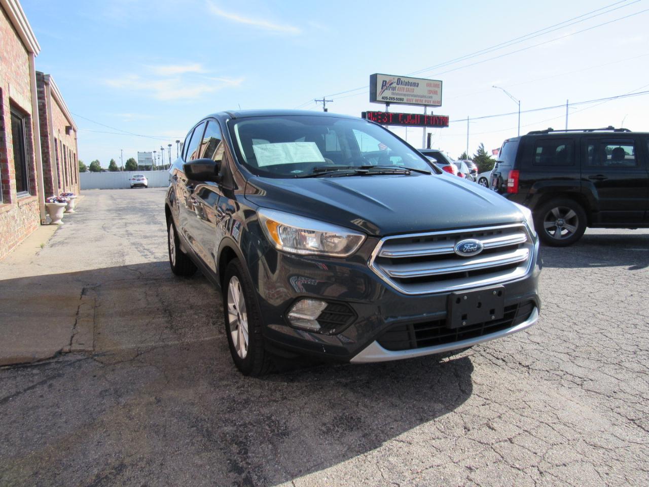 Ford Escape SE FWD 2019