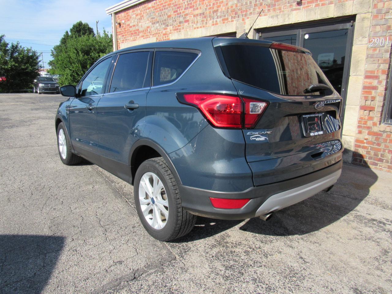 Ford Escape SE FWD 2019