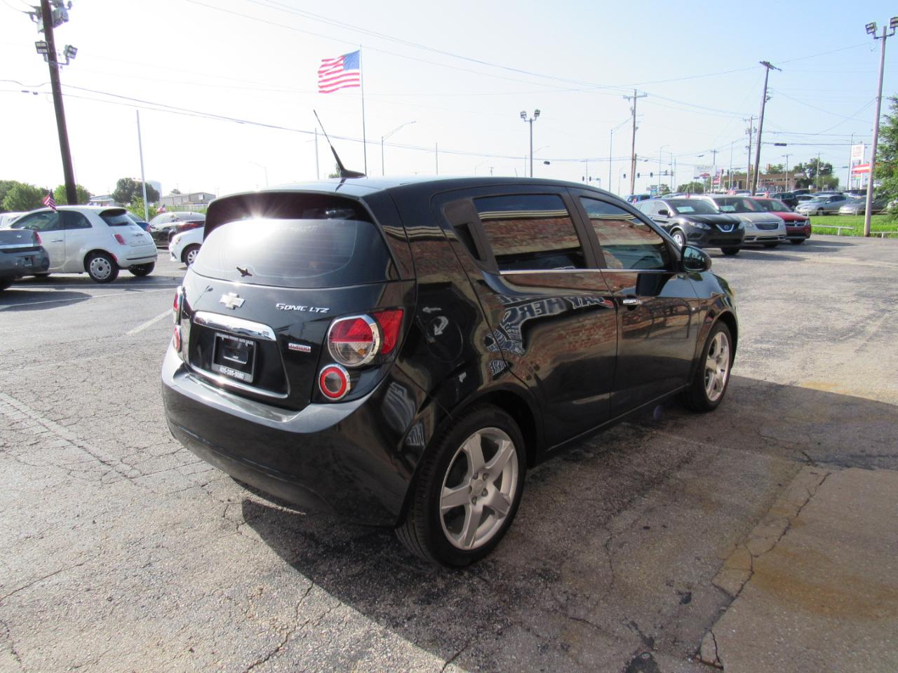 Chevrolet Sonic LTZ Auto 5-Door 2013