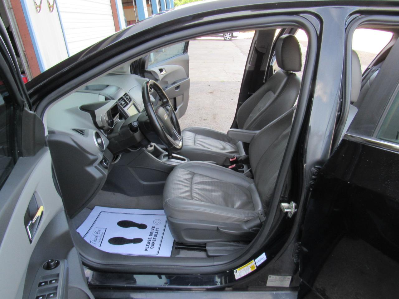 Chevrolet Sonic LTZ Auto 5-Door 2013