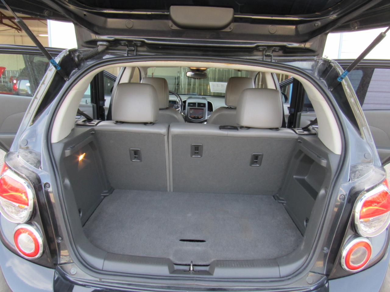 Chevrolet Sonic LTZ Auto 5-Door 2013