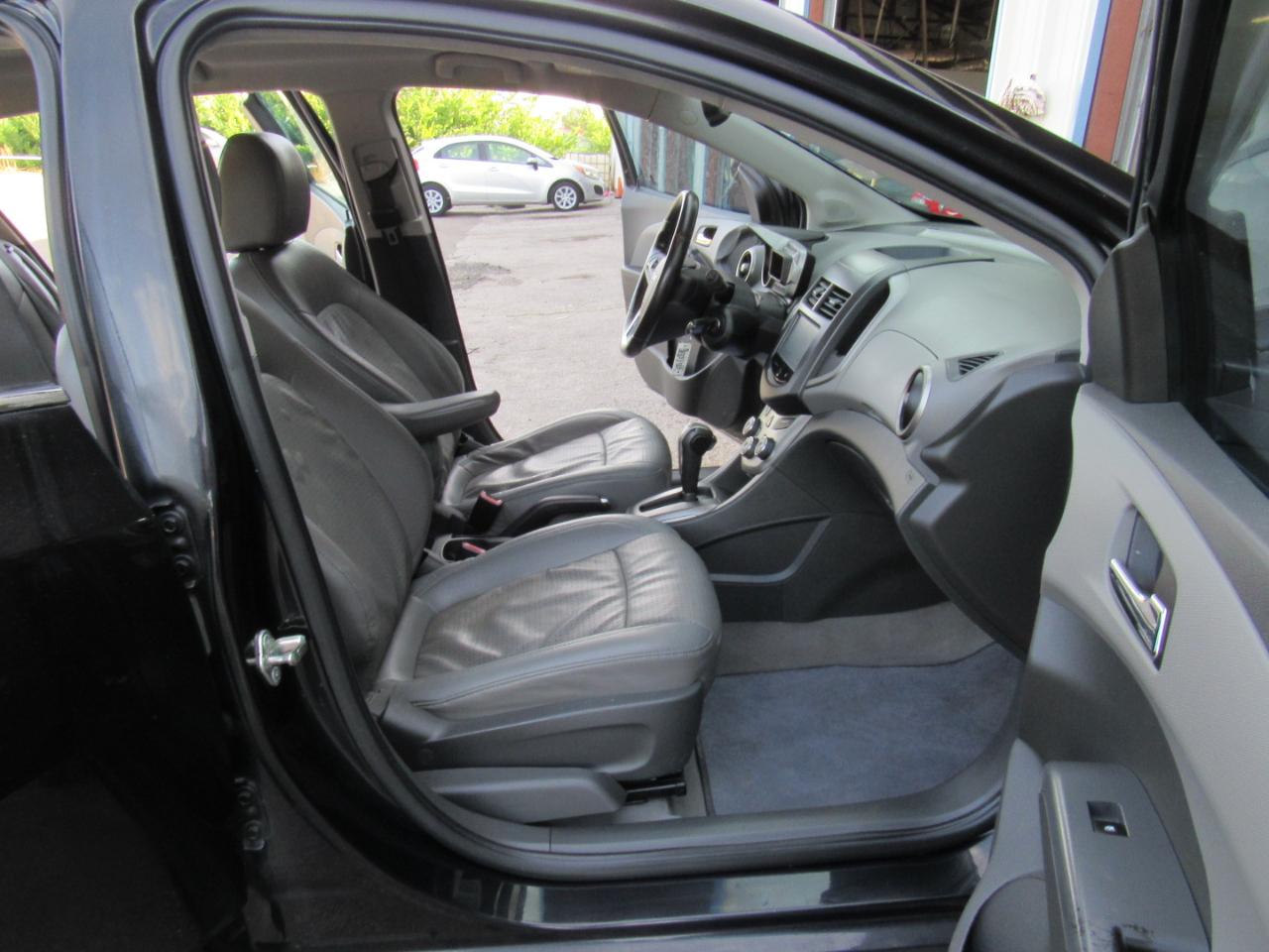 Chevrolet Sonic LTZ Auto 5-Door 2013