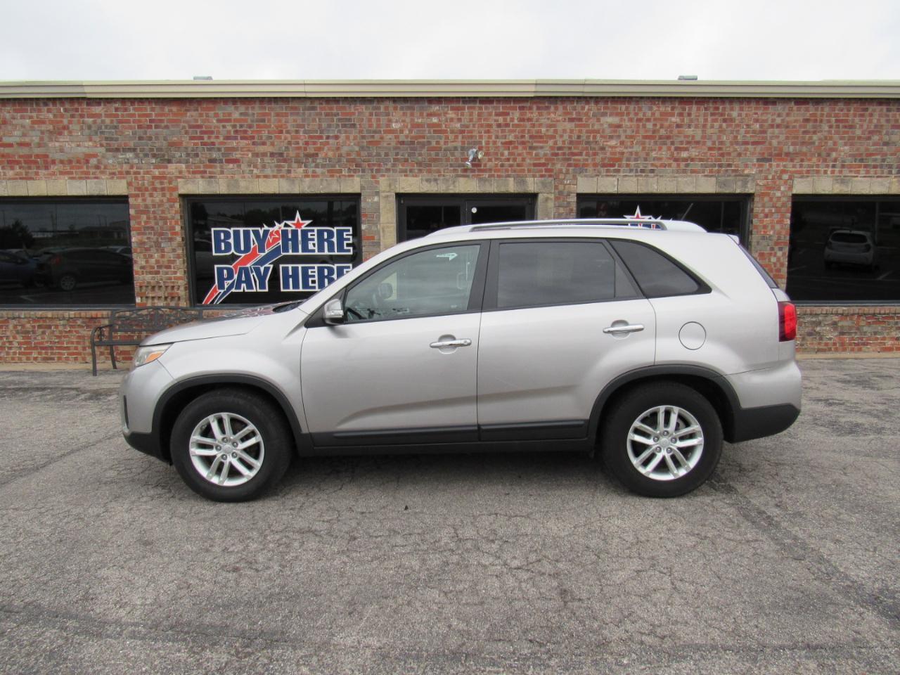 Kia Sorento LX 2WD 2015