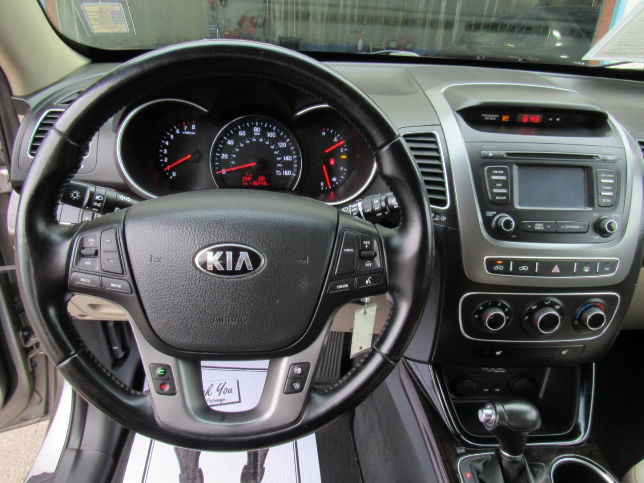 Kia Sorento LX 2WD 2015