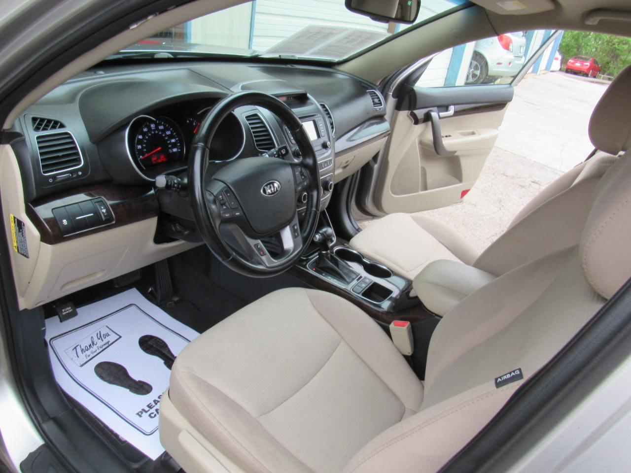 Kia Sorento LX 2WD 2015